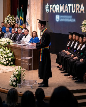 Pulpito de Acrílico Cristal TURIN Venda para Locação e Eventos 