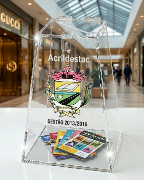 Urna de acrílico Piramide 40cm alt para sorteio Produtos em Acrilico