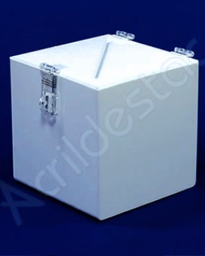 Urna de PS Branca Quadrada similar ao acrilico Cubo 25x25cm sorteio e promoção